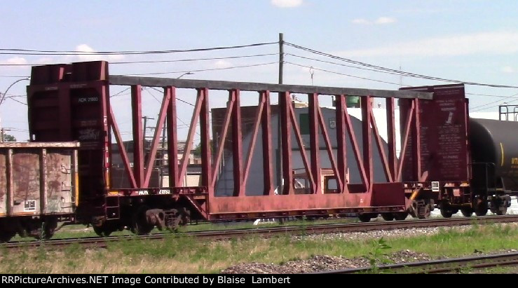 Strange centerbeam car